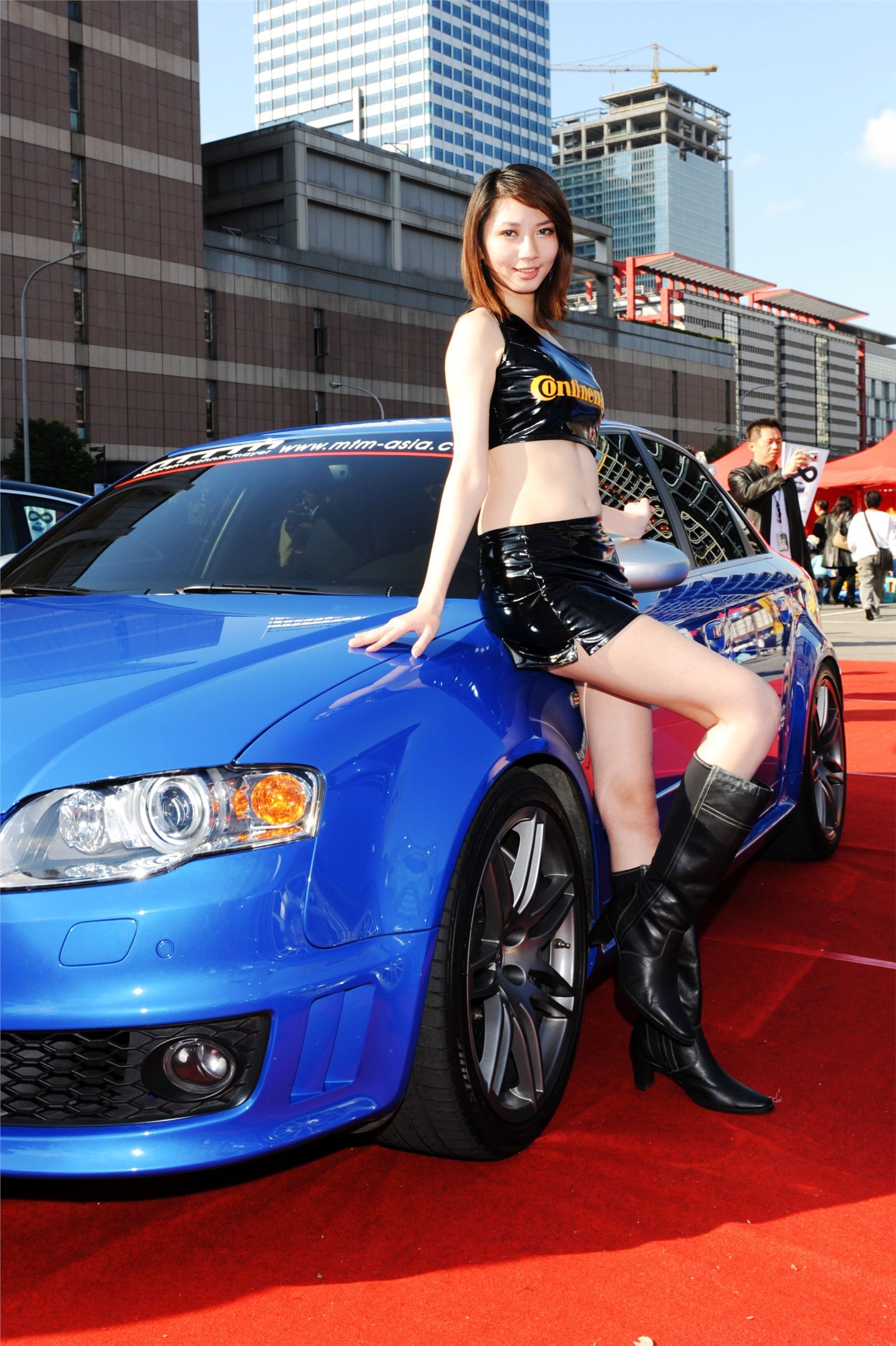 [展场] 2012AudiRoad Showgirl 国产美女模特写真套图